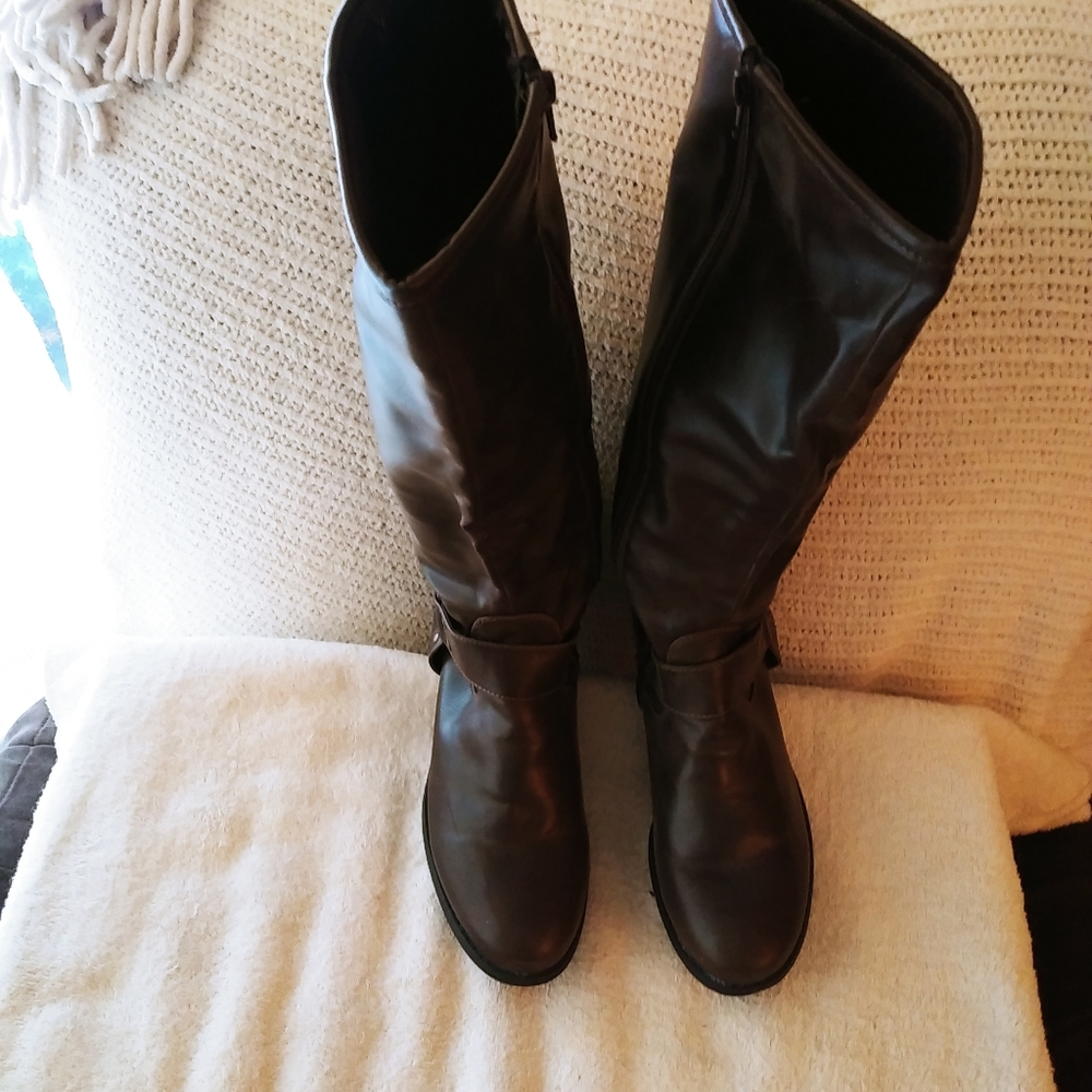 Brown Fashion Riding Boot - Picture 2 of 4